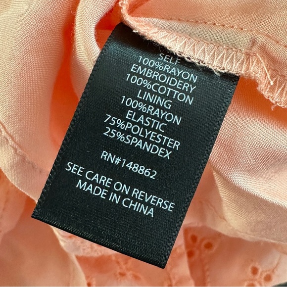 Torrid smocked babydoll top eyelet peach NWT 4X - Picture 6 of 6